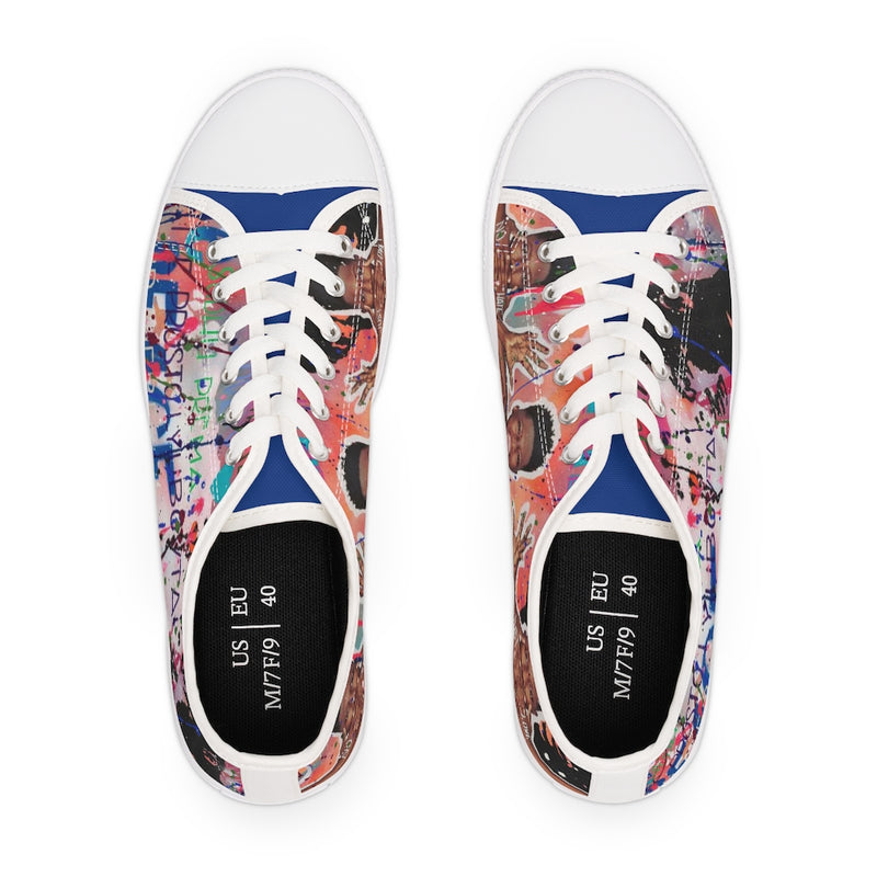 "No Hate Just Love" Women's Low Top Sneakers