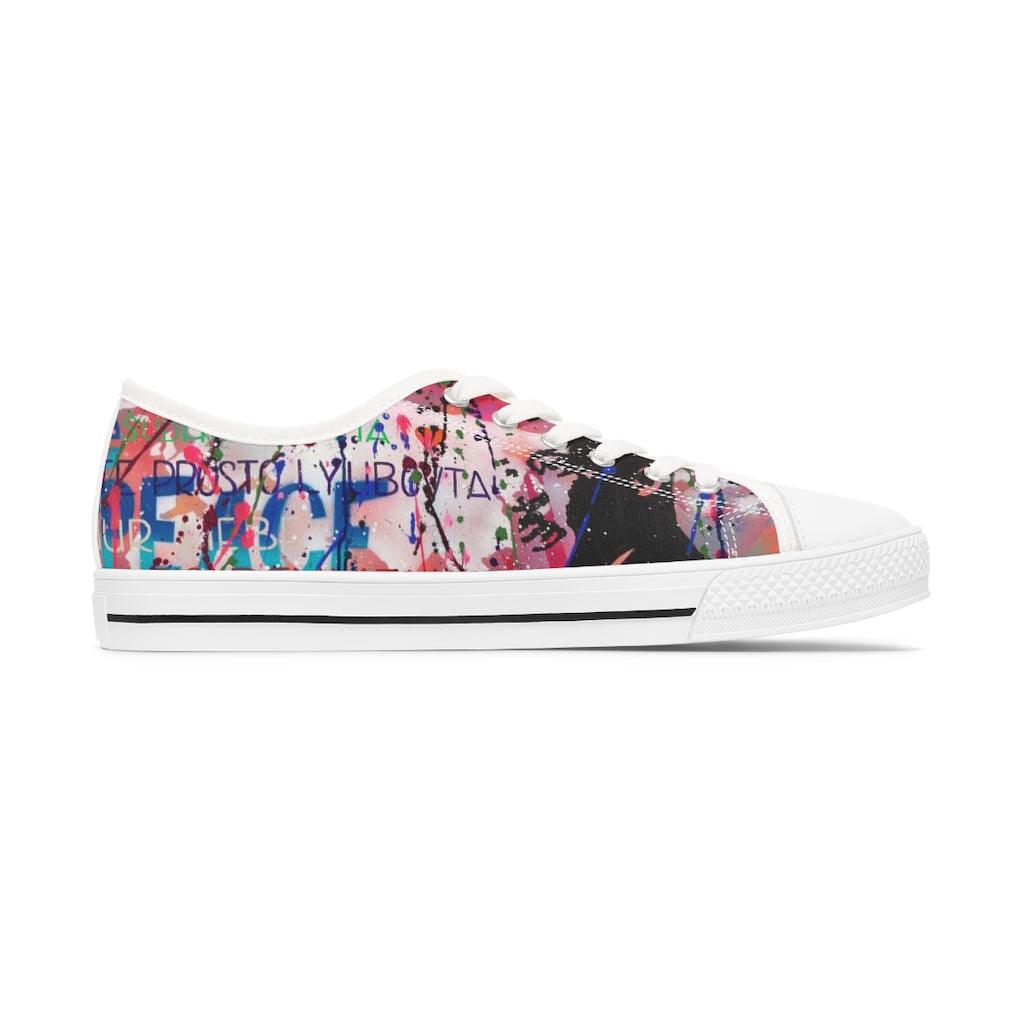 "No Hate Just Love" Women's Low Top Sneakers