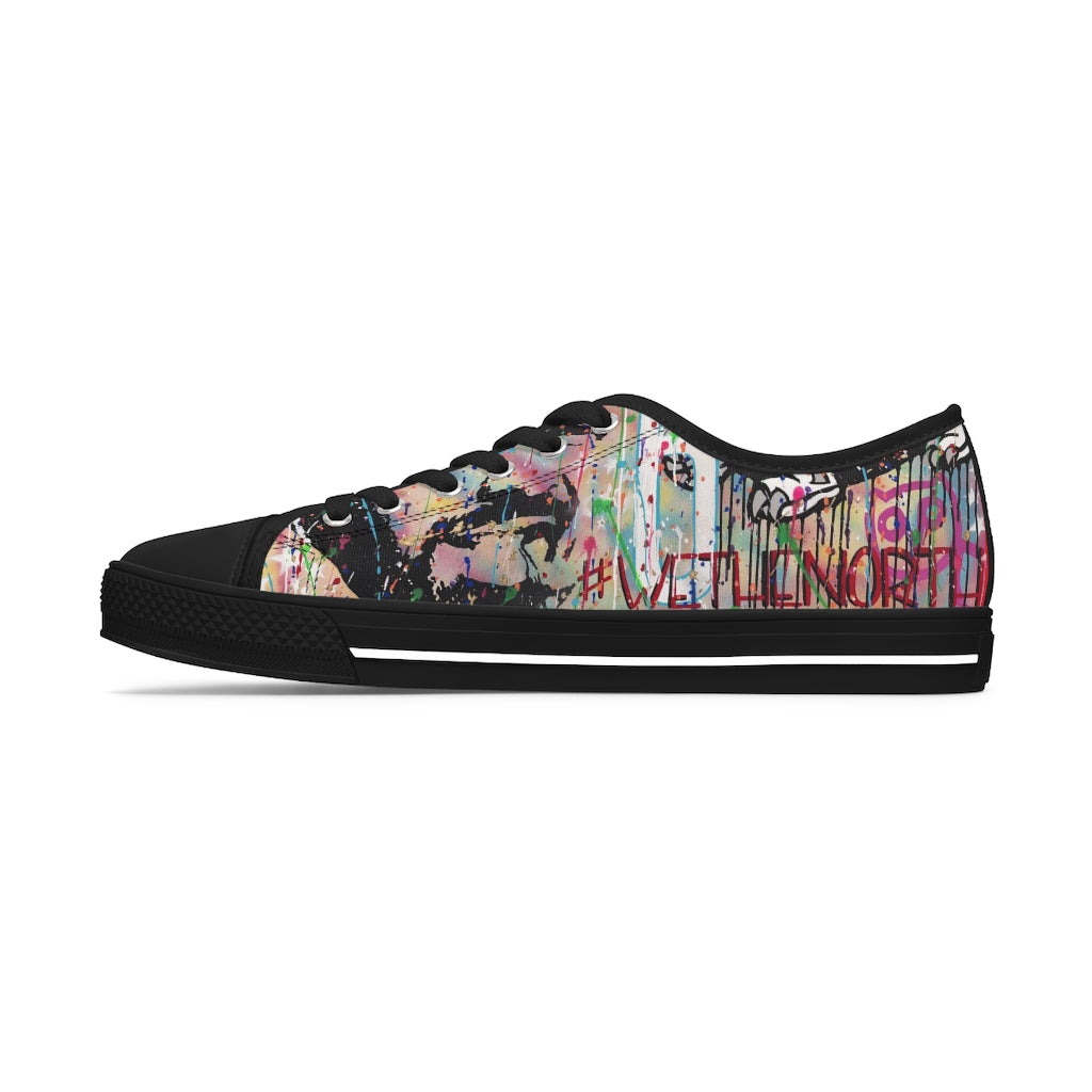 "Remember The North" Women's Low Top Sneakers