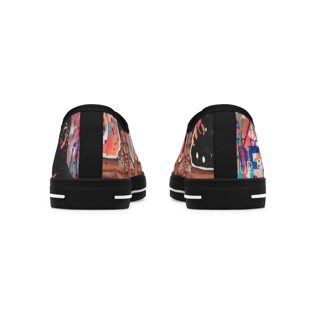 "No Hate Just Love" Women's Low Top Sneakers