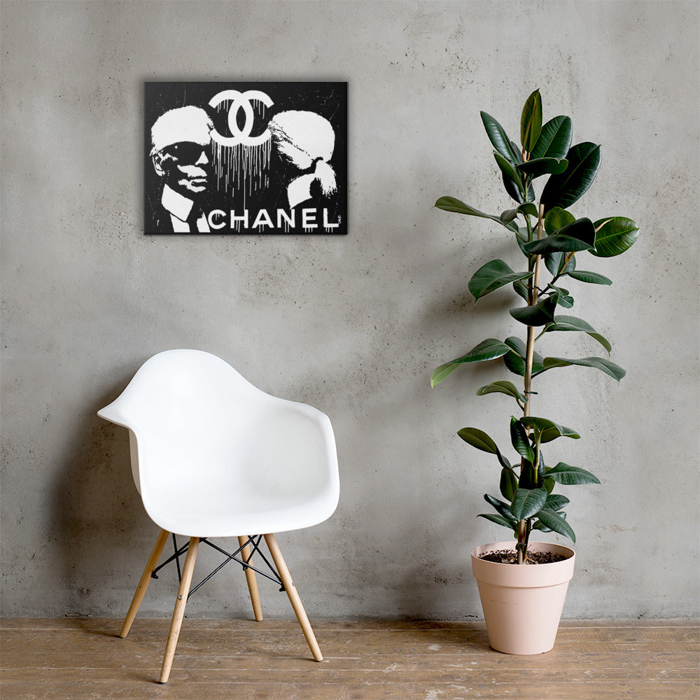 "Karl Lagerfeld-Label Whore"Canvas