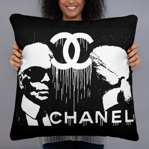 'Karl Lagerfeld-Label Whore" Basic Pillow