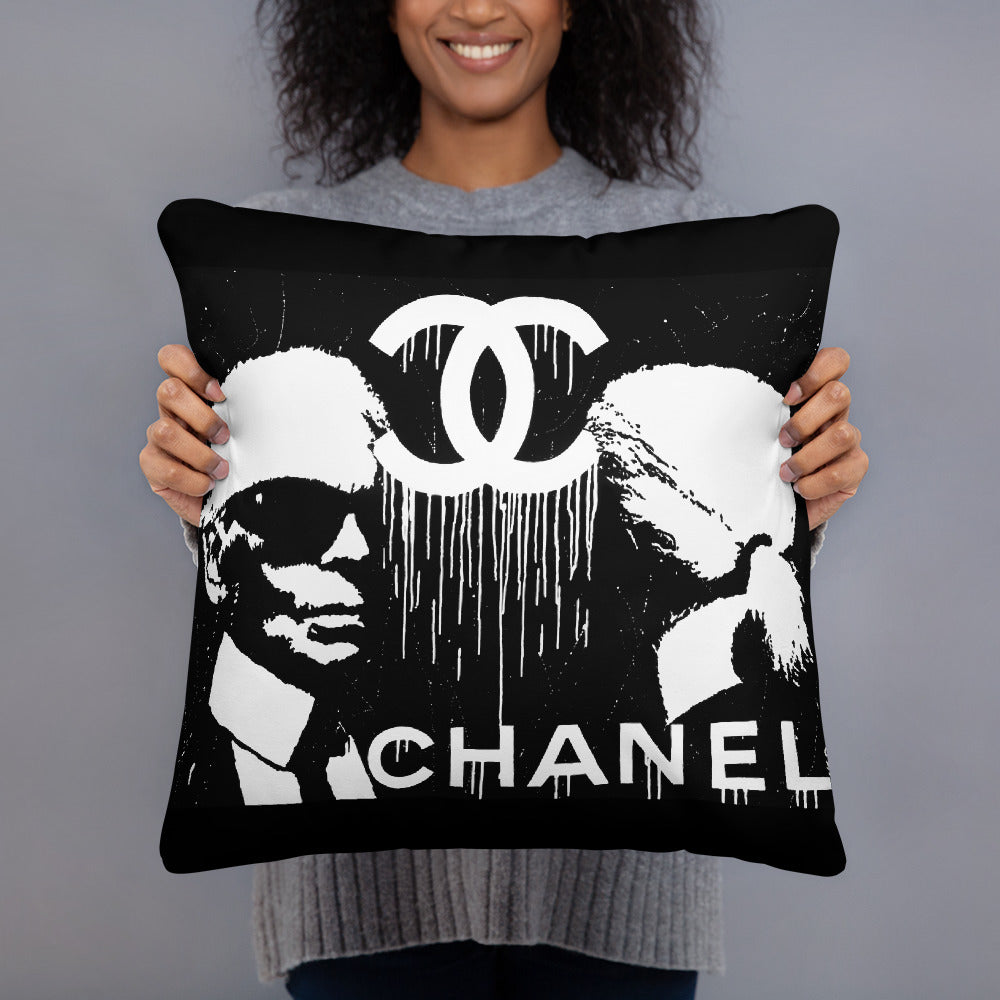 'Karl Lagerfeld-Label Whore" Basic Pillow