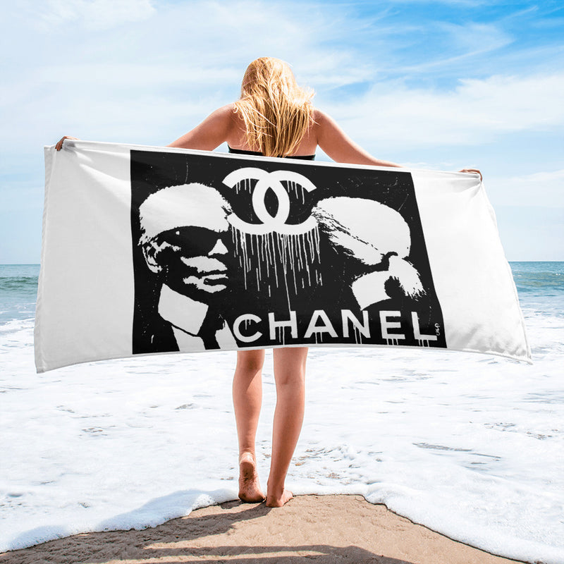 "Karl Lagerfeld- Label Whore" Towel